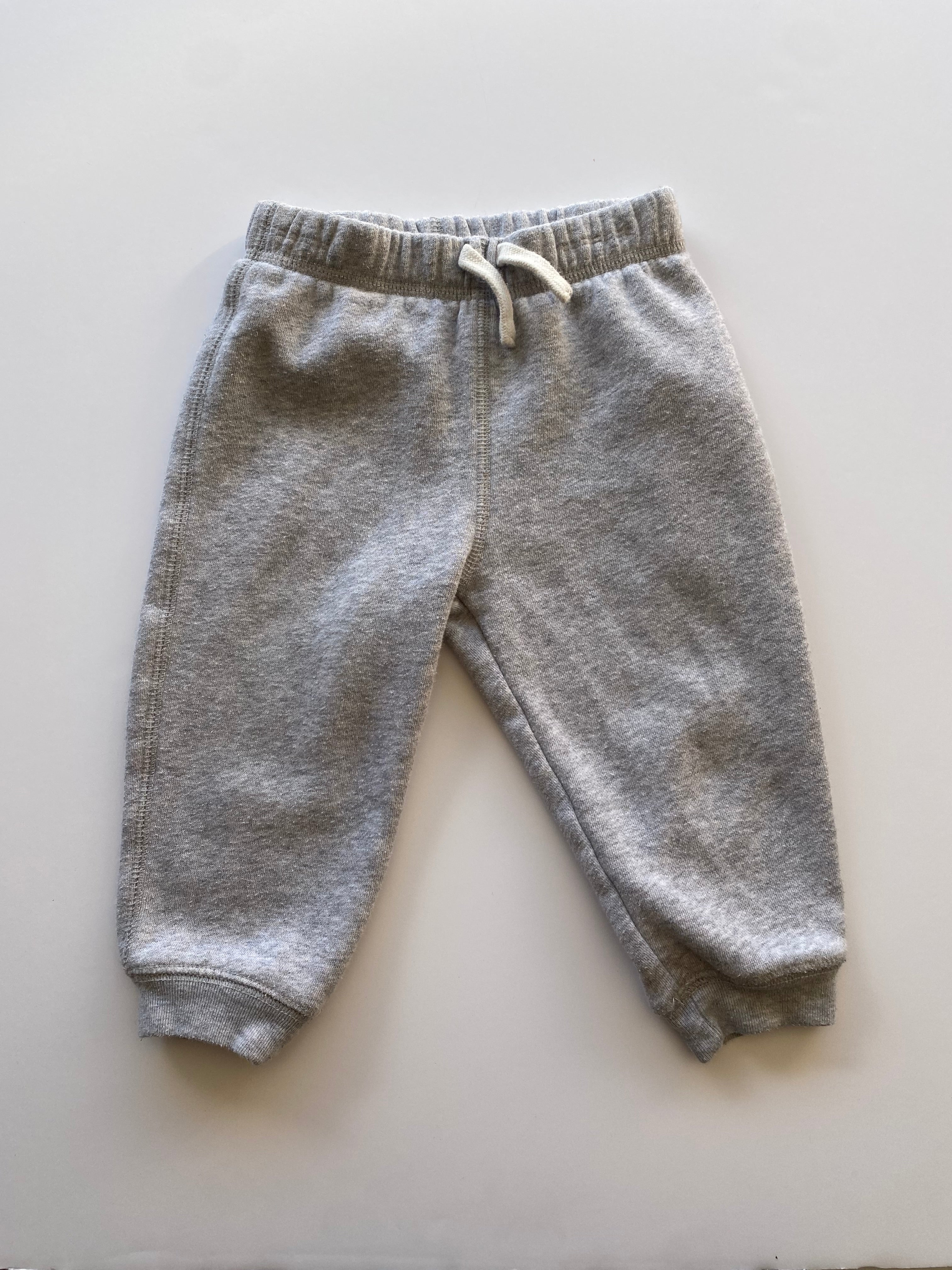 18 discount month sweatpants